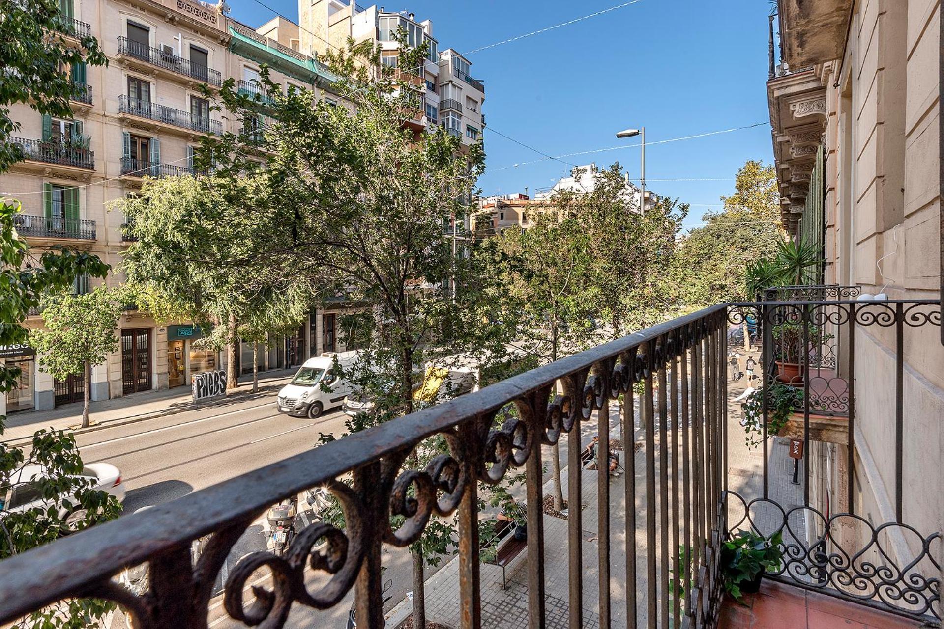 Clandestino Suites برشلونة المظهر الخارجي الصورة